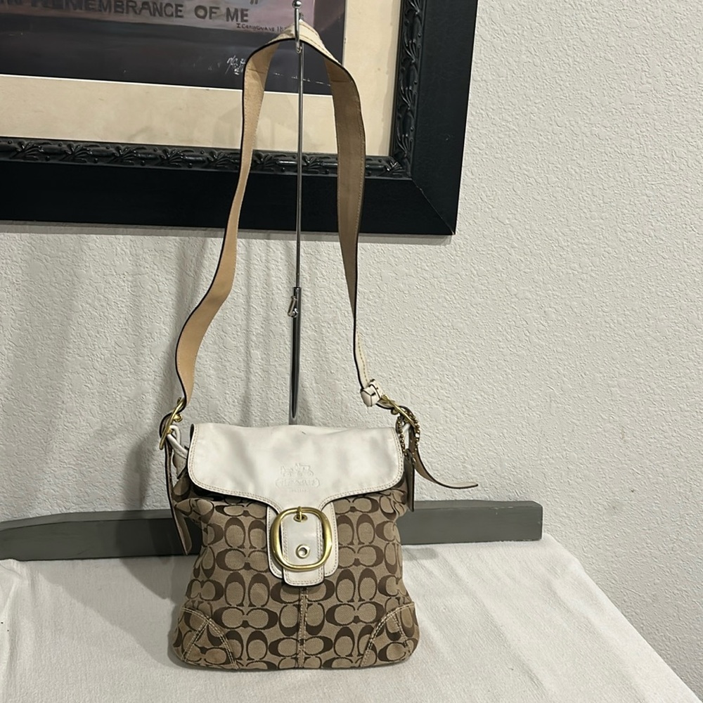 Coach shoulder/ cross body bag GUC